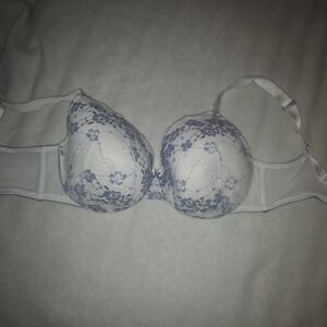 Cacique White Bra with Light Blue Floral Lace 38DDD (NEW WITHOUT THE TAGS)